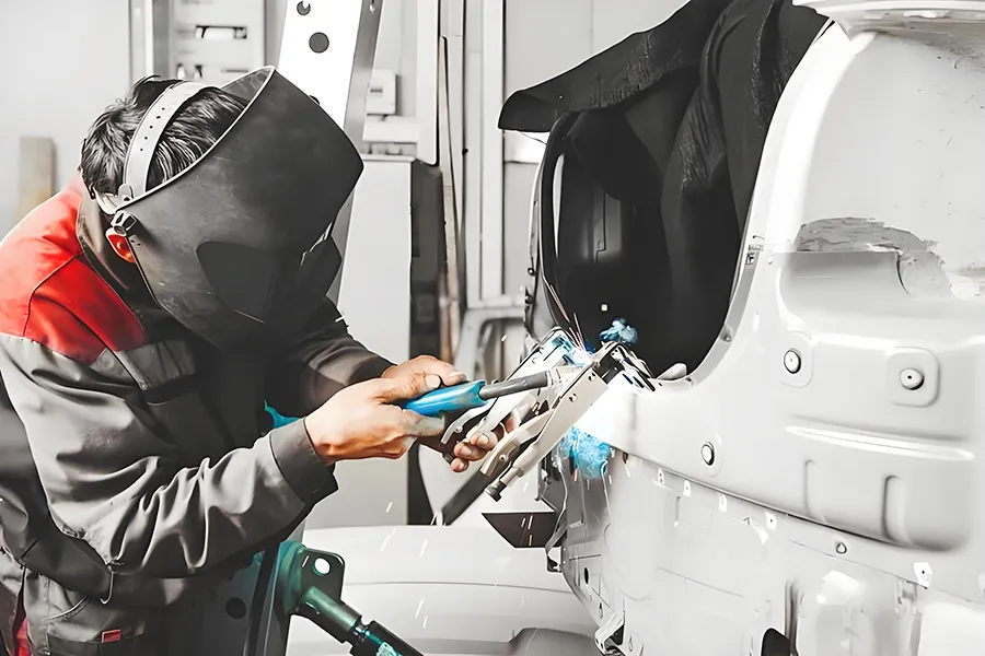 Applications of Laser Beam Welding Automotive Industry 1